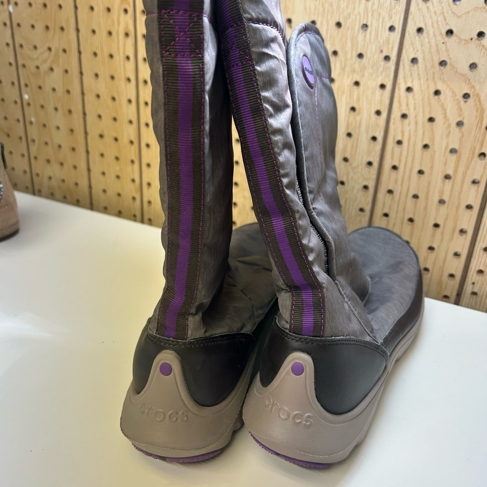 CROCS Duet Busy Day Brown and Purple Winter Boots - Picture 8 of 8